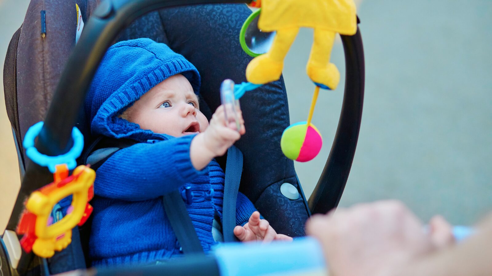 baby-toy-strap